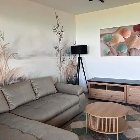 In Ii Appartement *