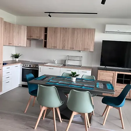 Apartament In Ii *